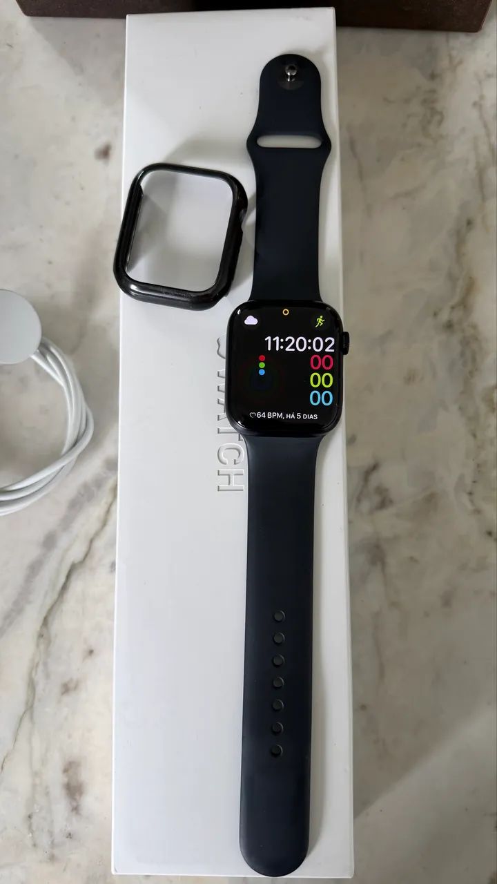 Apple Watch 8 / midnight 45mm