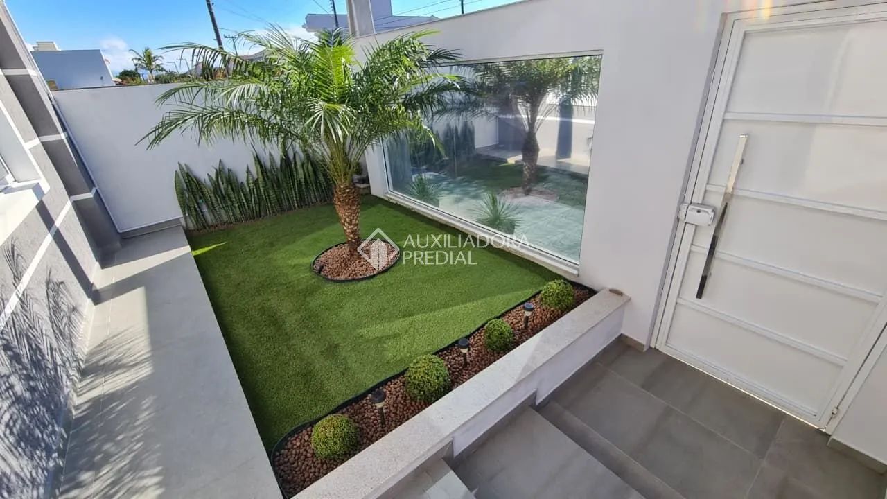Casa com 3 quartos e 196m² à venda em Carianos - Foto 3