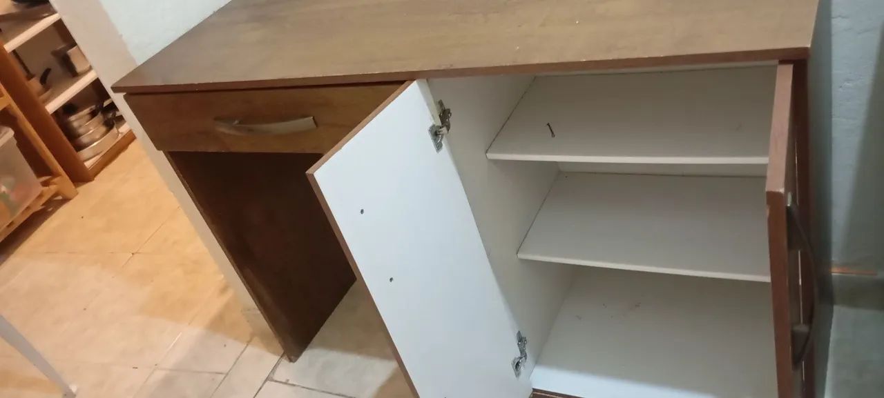 Mesa de estudos  - Foto 4