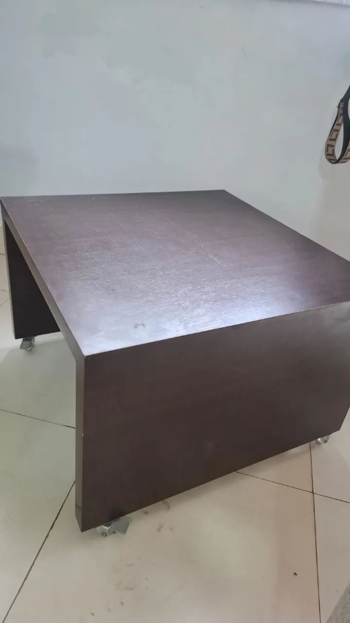 Mesa de Centro com rodizio 