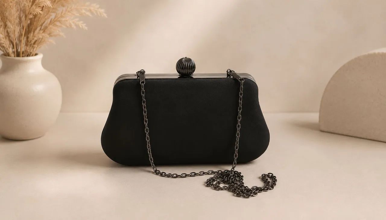 Clutch preta com alça 
