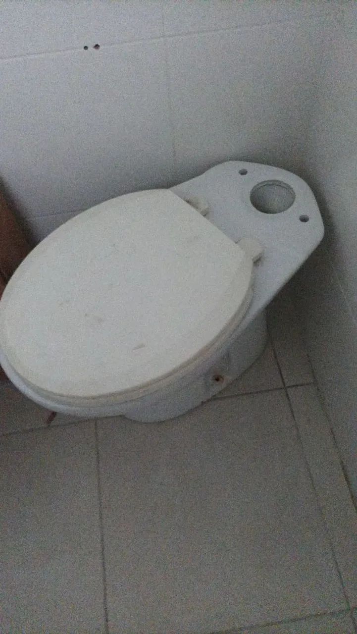 Vaso sanitário com cx acoplada  - Foto 3