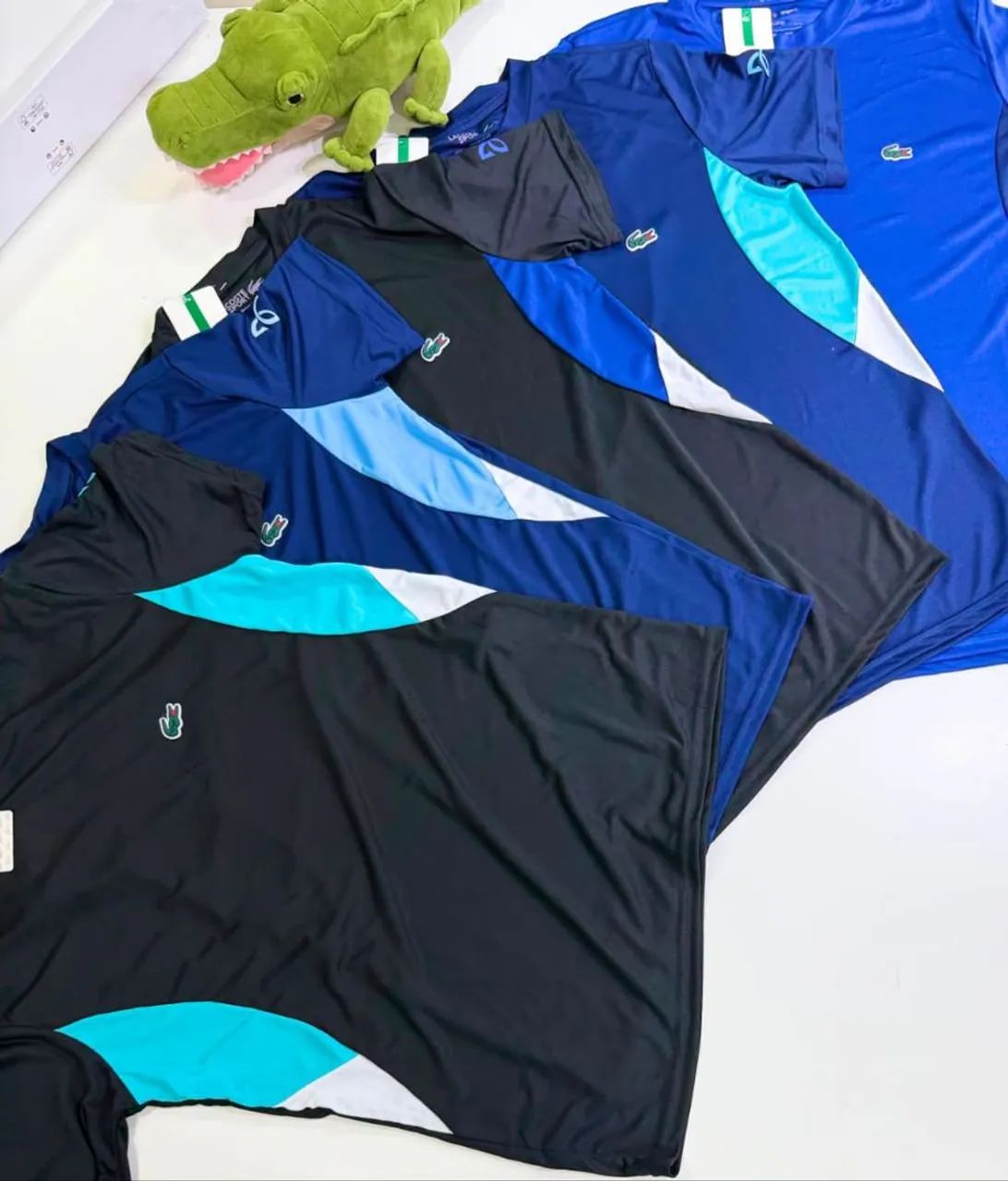 ROUPAS NOVAS