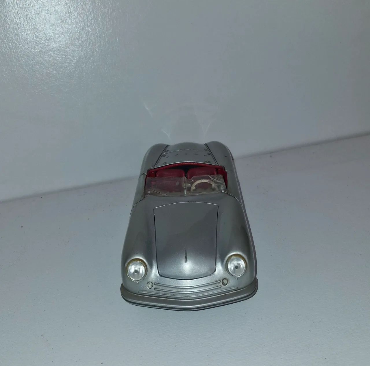 Porsche miniatura 1/18 1948 - Foto 2