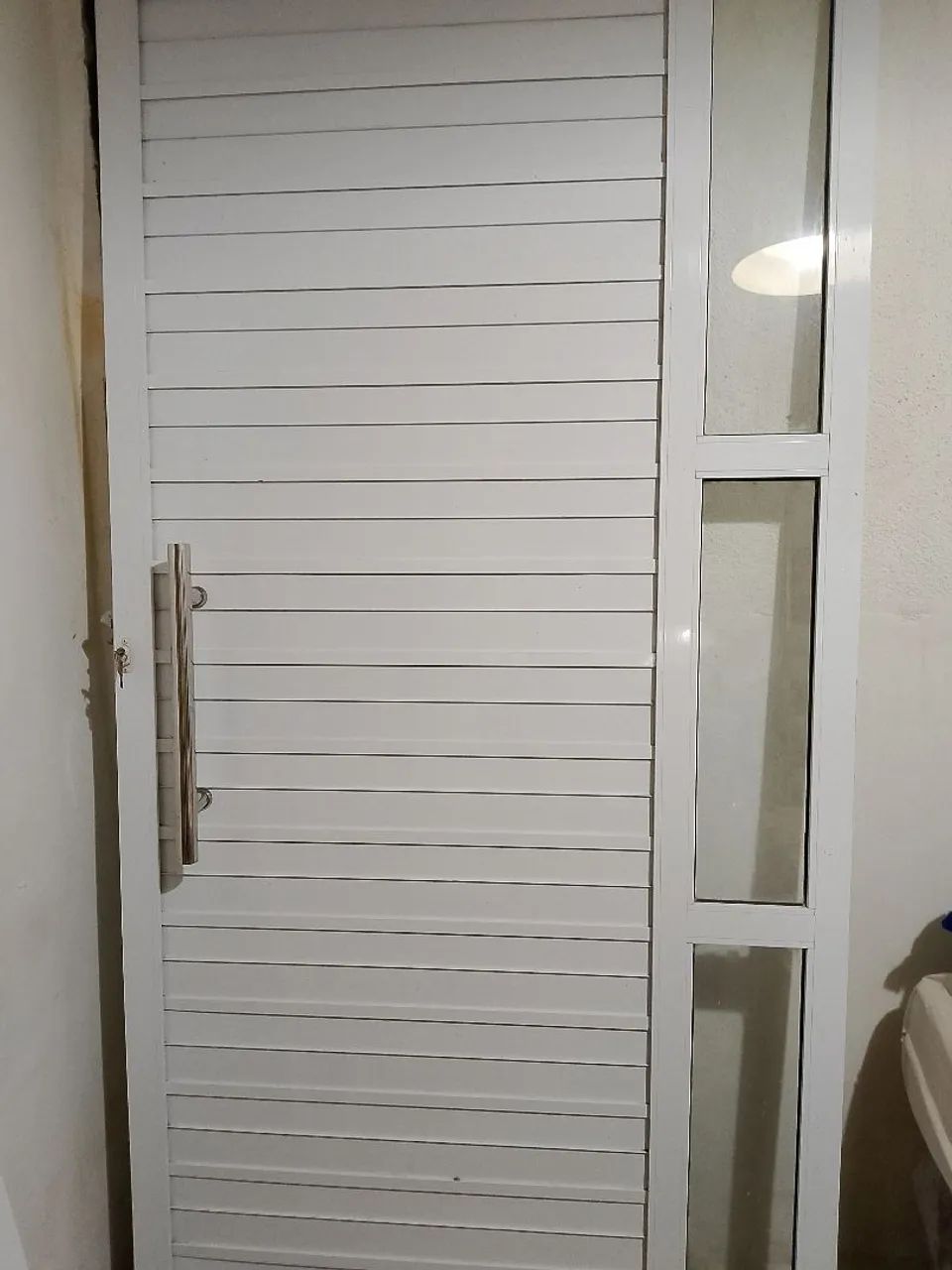 Porta de Alumínio com Visor