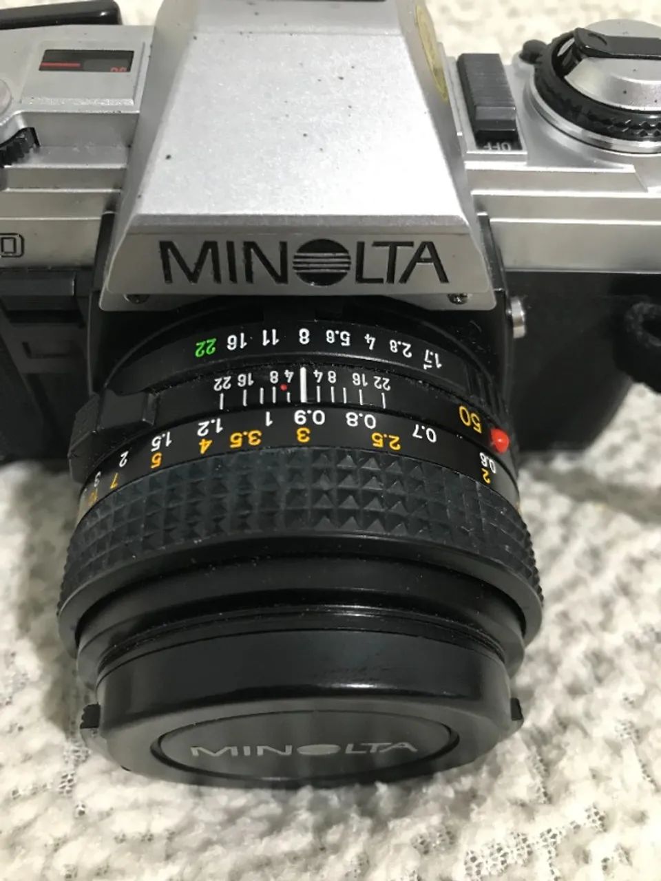 Camera Minolta X-300 SLR 35mm filme com lente prime 50mm - Câmeras