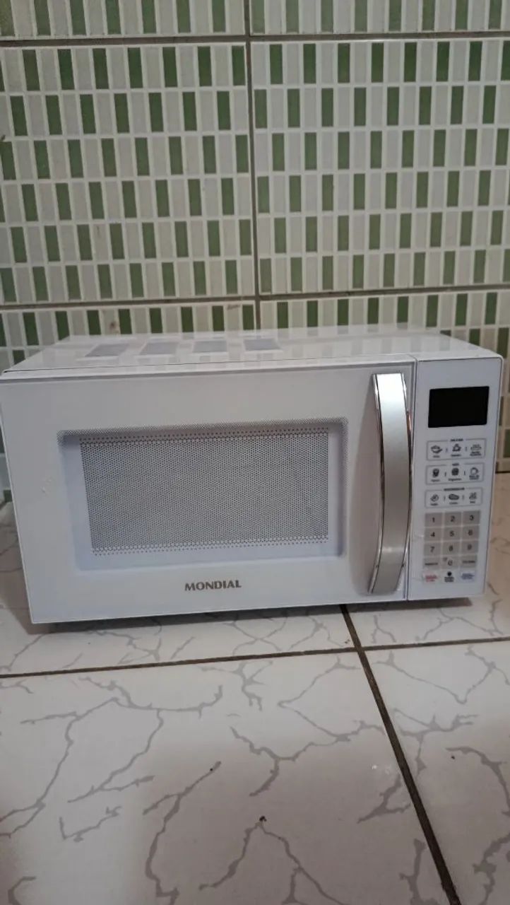 Vendo microondas mondial 21 litros 