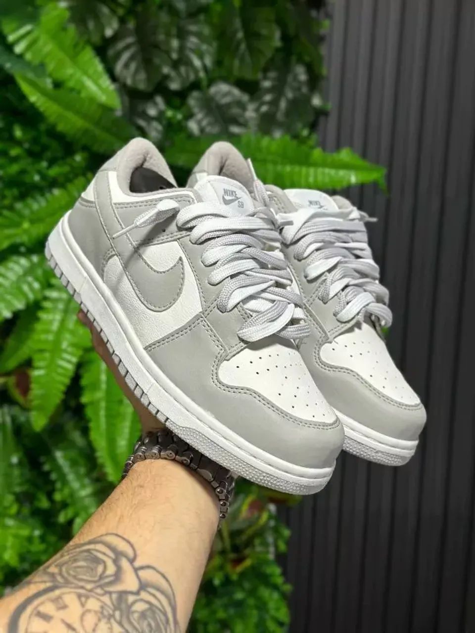 Nike Dunk Low Cinza/Branco Unissex - Foto 3