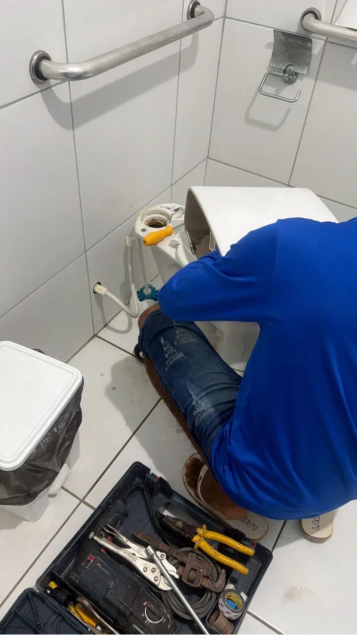 F.R bombeiro hidráulico e encanador  - Foto 3