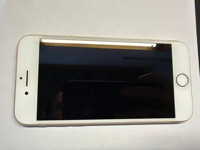 iPhone 8 64GB Gold - em ótimo estado - Foto 2