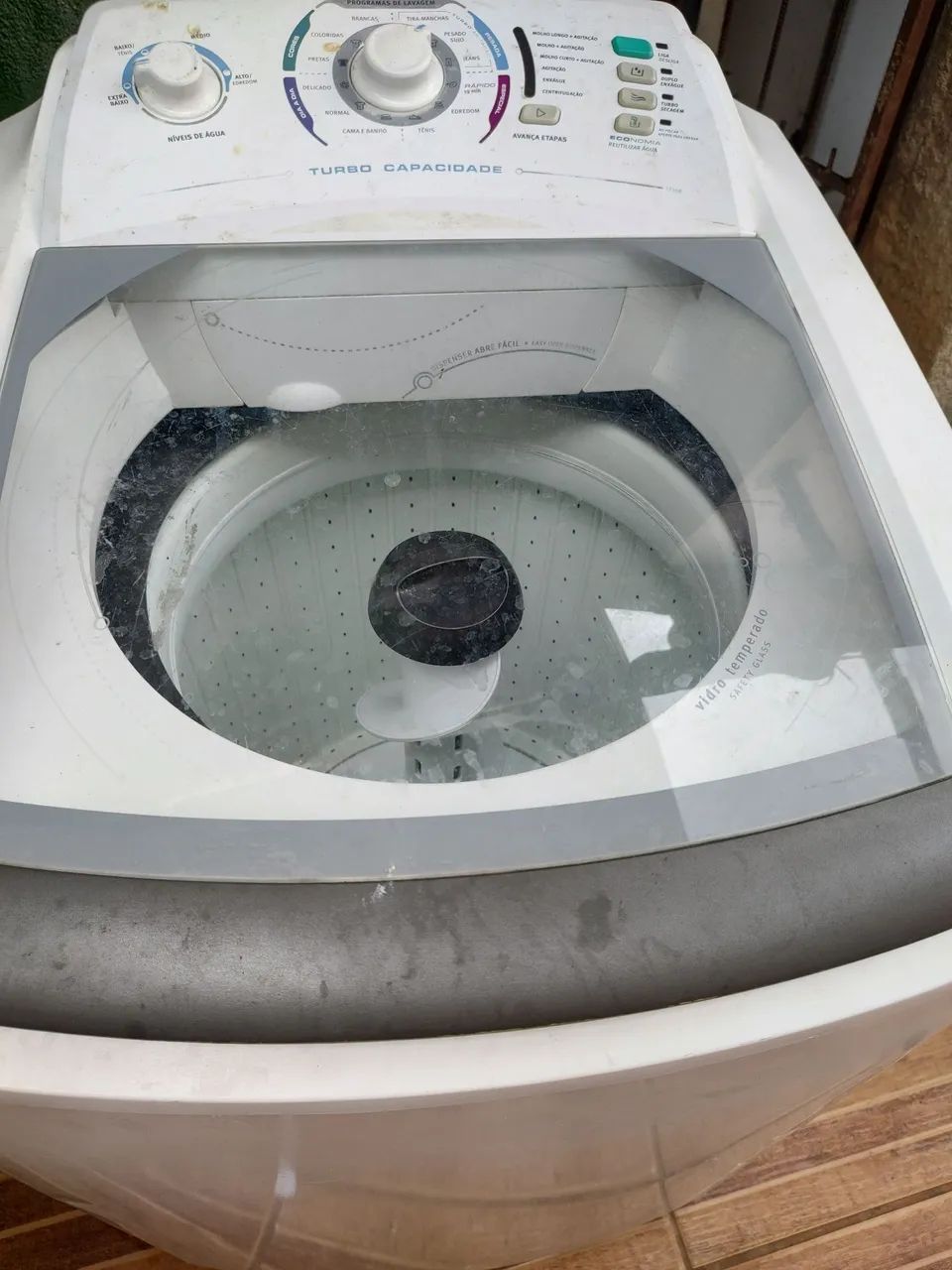 Máquina de lavar 10kG Electrolux funcionando perfeitamente com garantia  - Foto 3