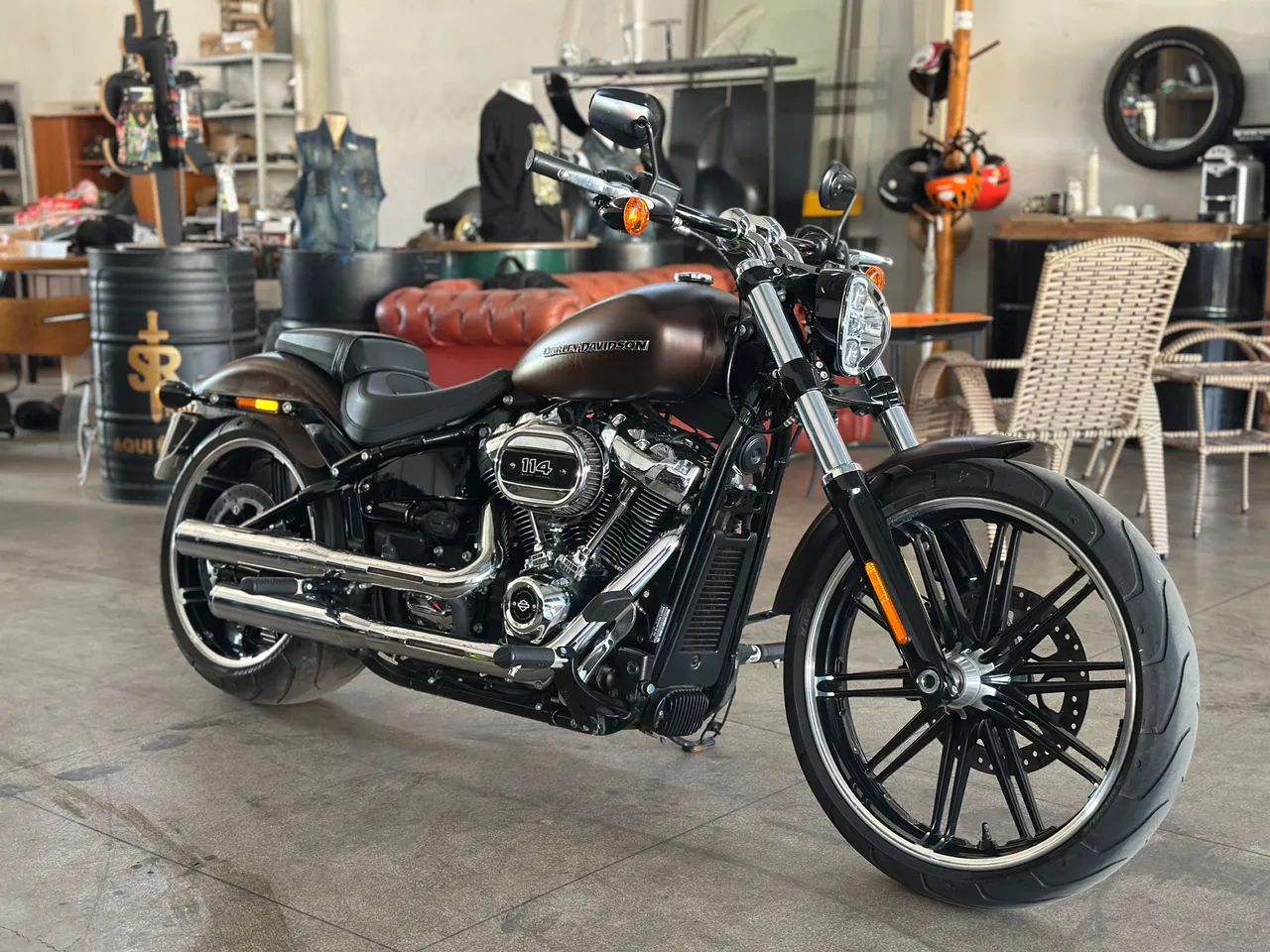 Harley-Davidson Breakout (FXBRS) 2019 - Foto 5