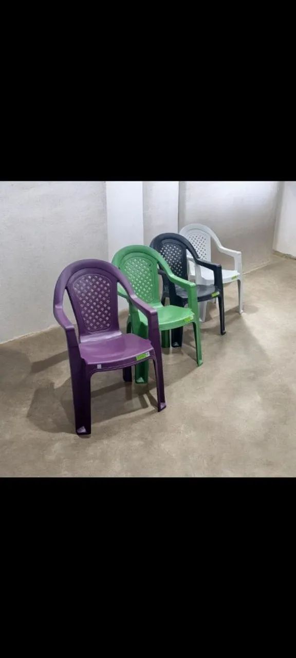 Cadeiras de Plástico