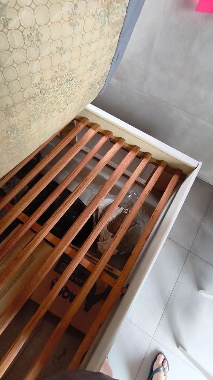 Vendo cama e colchão queen - Foto 4