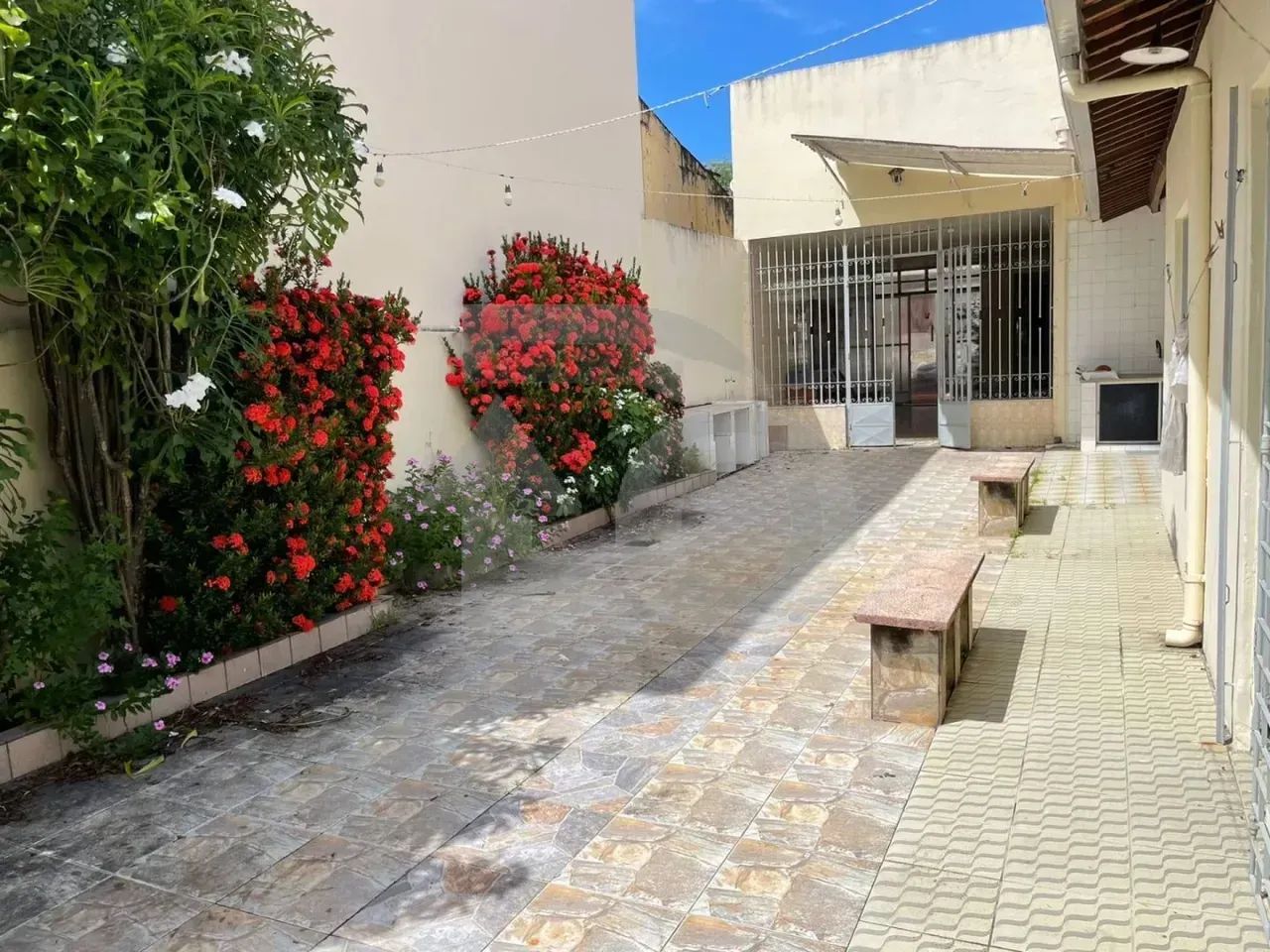 Casa Ampla com 5 Quartos e Quintal Espaçoso no Santo Antônio - Foto 2