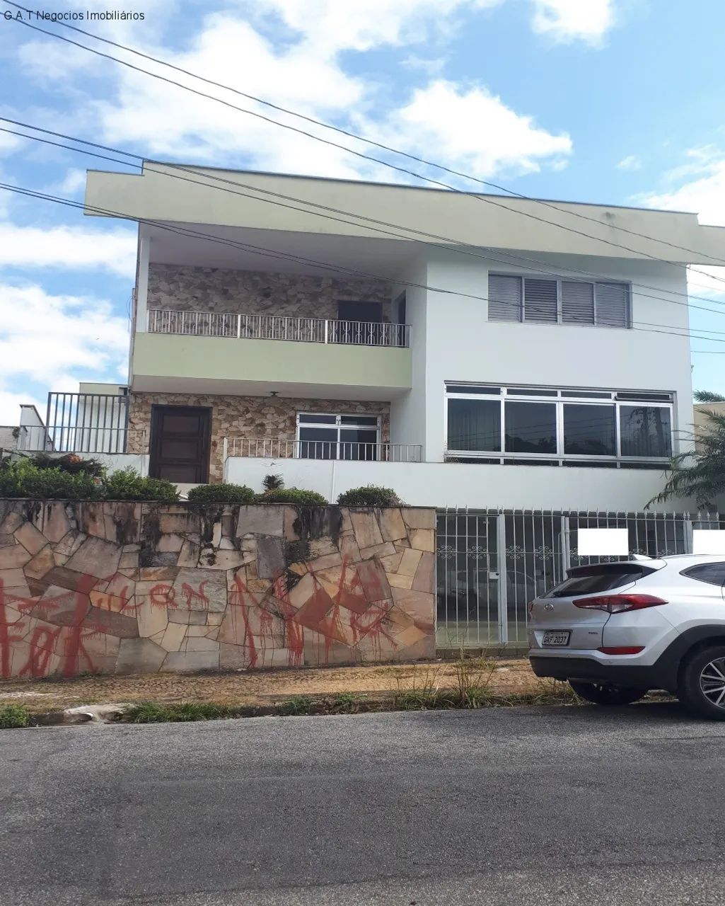 Casa Comercial à Venda em Sorocaba-SP: 5 Quartos, 2 Suítes, 2 Salas, 5 Banheiros, 2 Vagas 