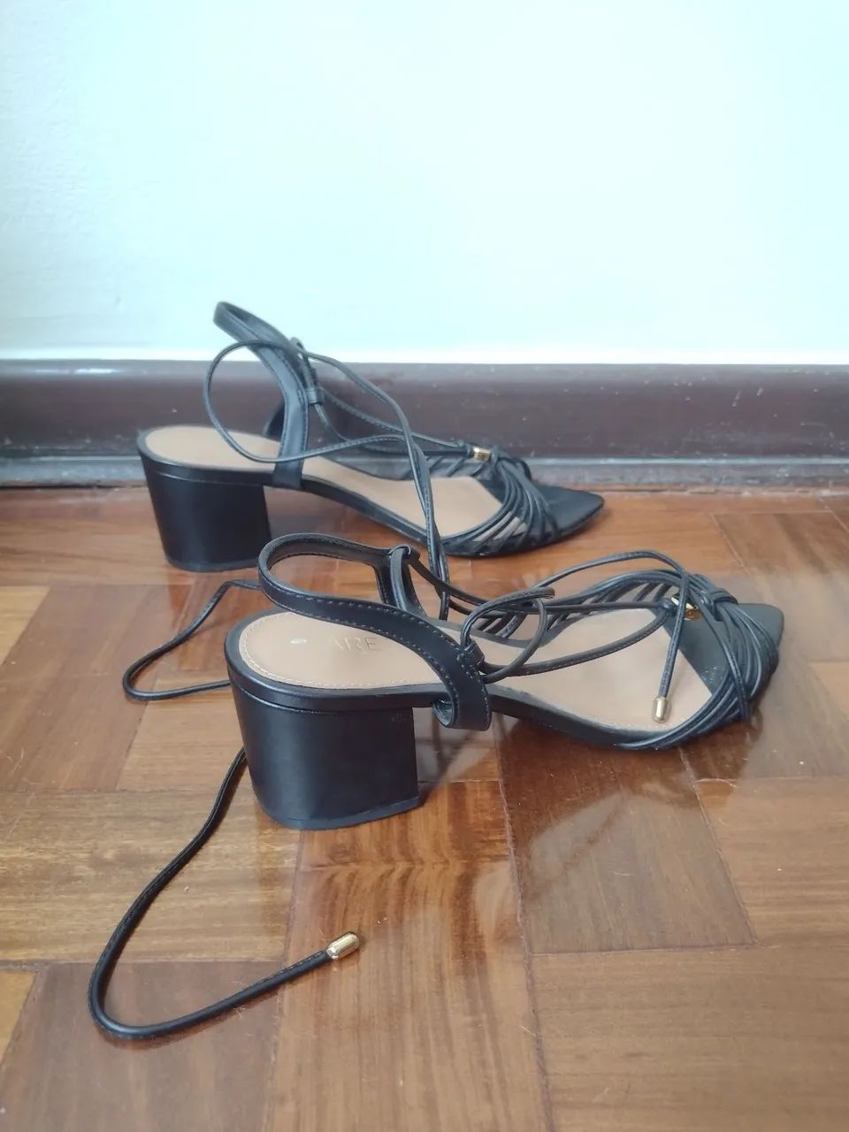 Sandália preta Arezzo  - Foto 4