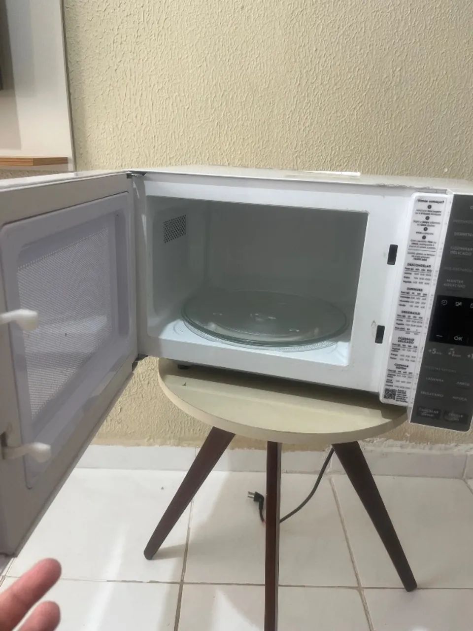 Microondas Electrolux 23 Litros - Foto 2