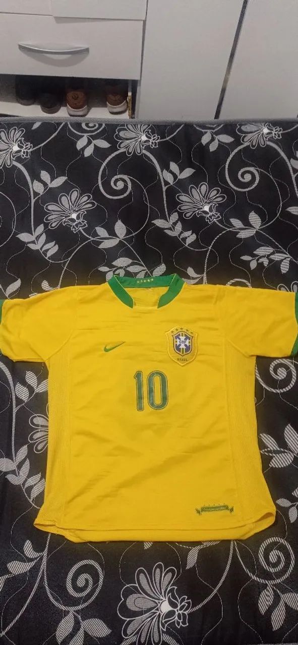 CAMISA DA SELEÇÃO BRASILEIRA 2006 RONALDINHO GAÚCHO EM EM BOM ESTADO 