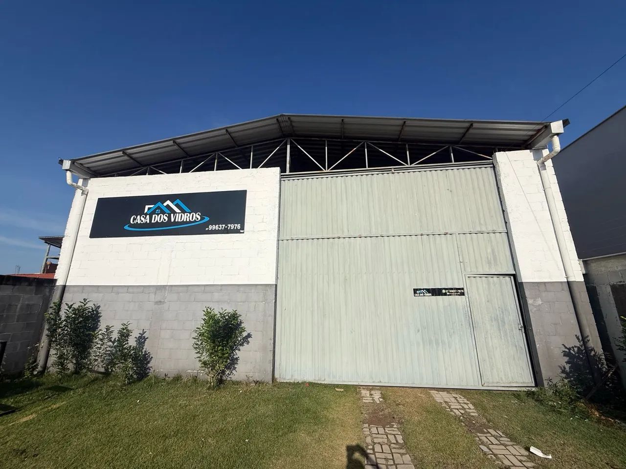 ALUGA-SE GALPÃO COMERCIAL - Foto 2