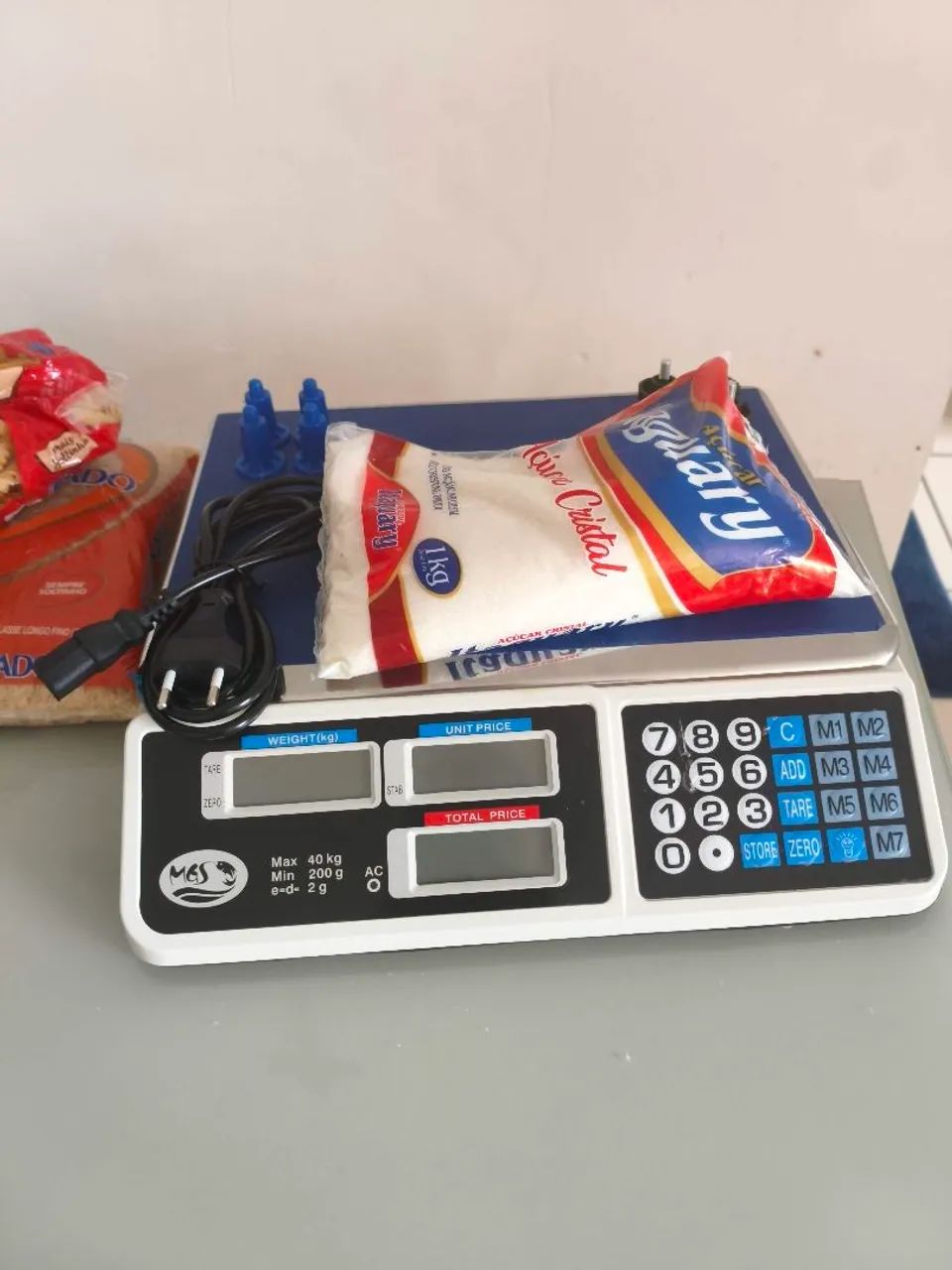 Balança Digital 40 kg - Prática e Segura! ?*<br>- Bateria recarregável e visor duplo - Foto 3