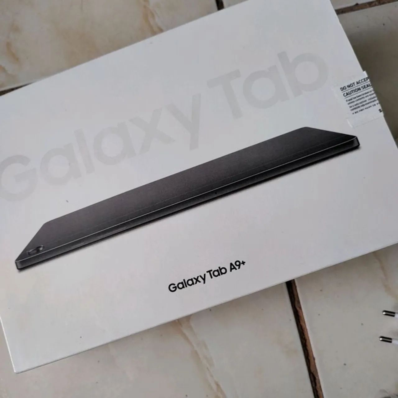 Samsung Galaxy Tab A9+ 64GB Wi-Fi + Caixa e Acessórios