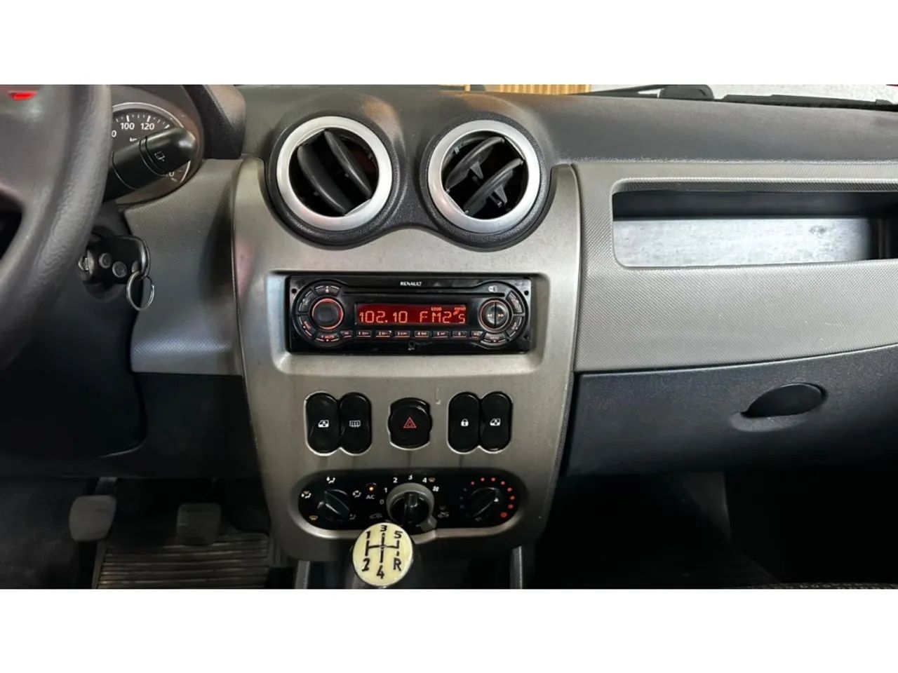 Renault Sandero Expression Flex 1.6 16V 5P 2011 - Foto 3