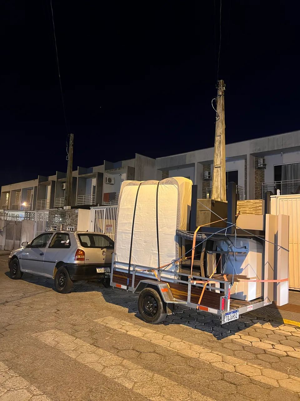 FRETES E PEQUENAS MUDANÇAS TIJUCAS, ITAPEMA E REGIÃO 