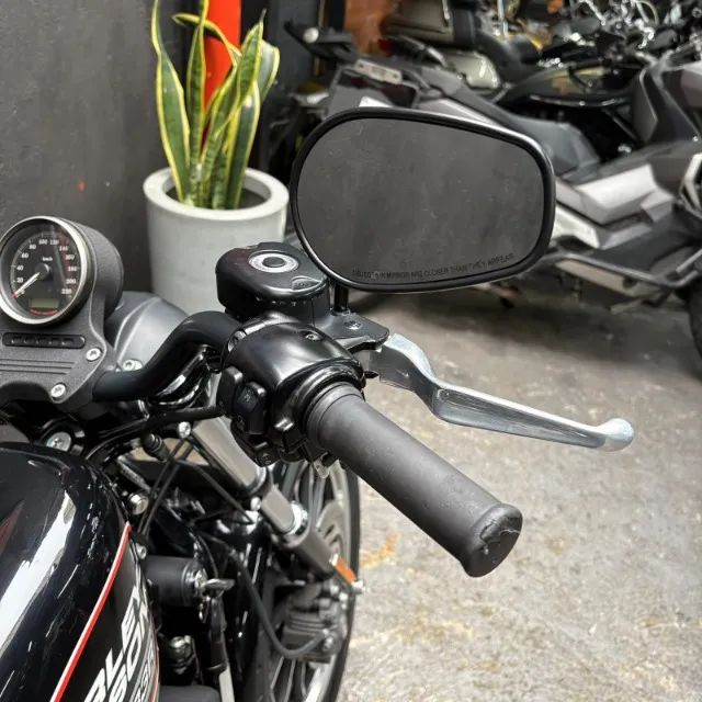 HARLEY DAVIDSON XL 883R - Foto 4