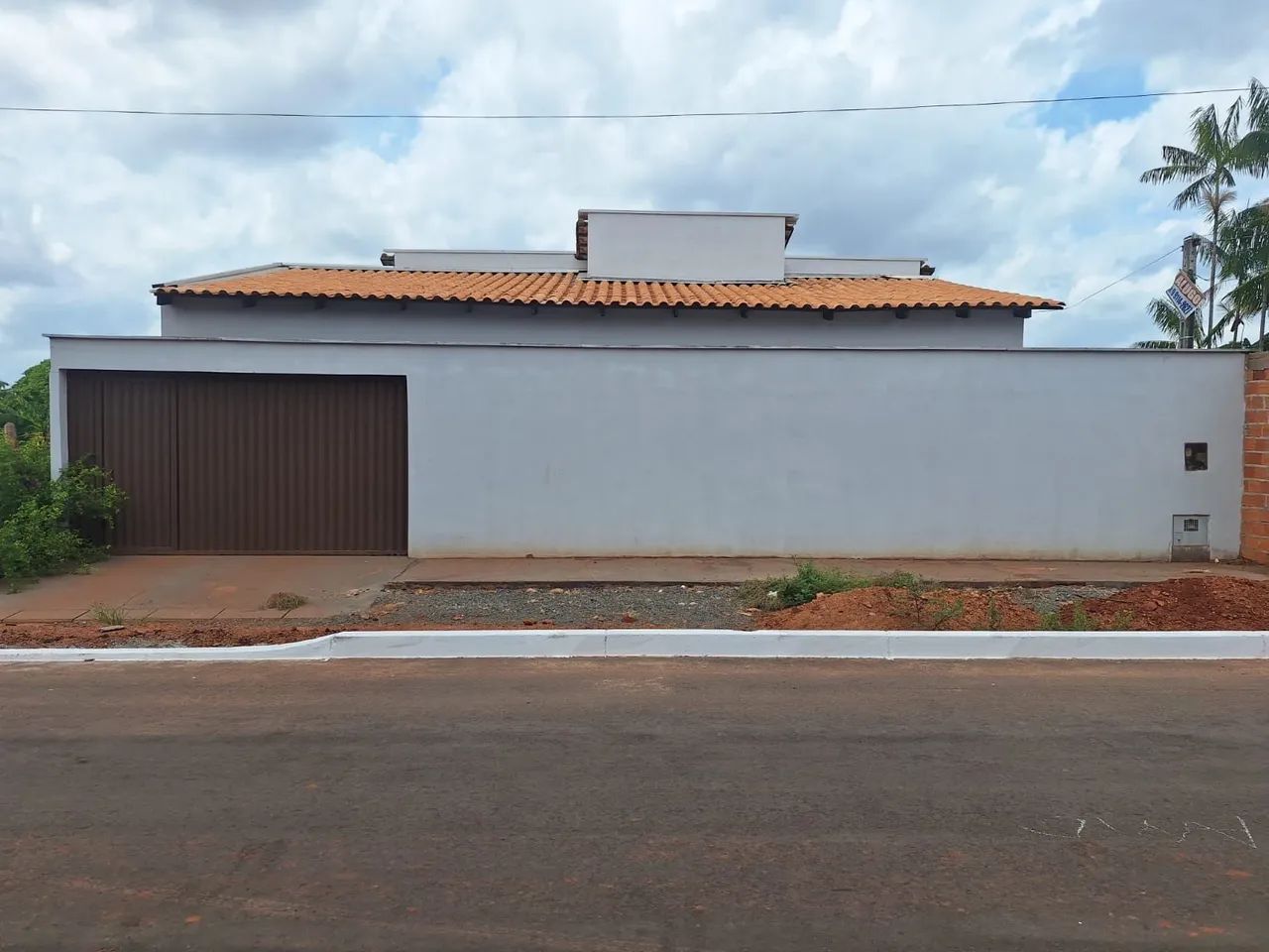 Aluga-se casa de 3/4 no setor Nova Araguaína.