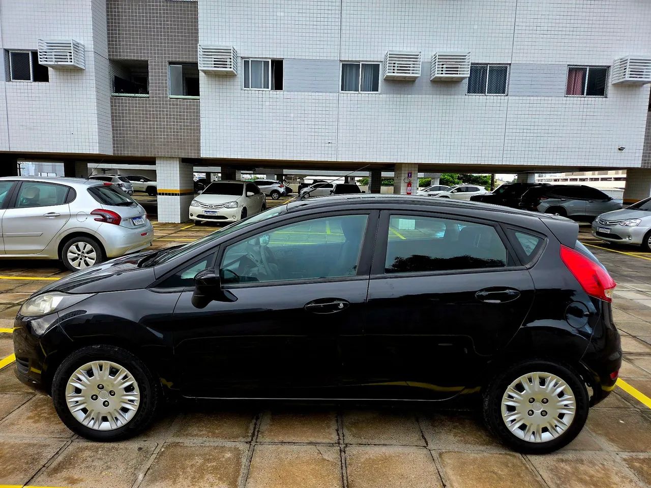 Ford Fiesta 1.5 16V Flex Mec. 5P 2014 - Foto 9