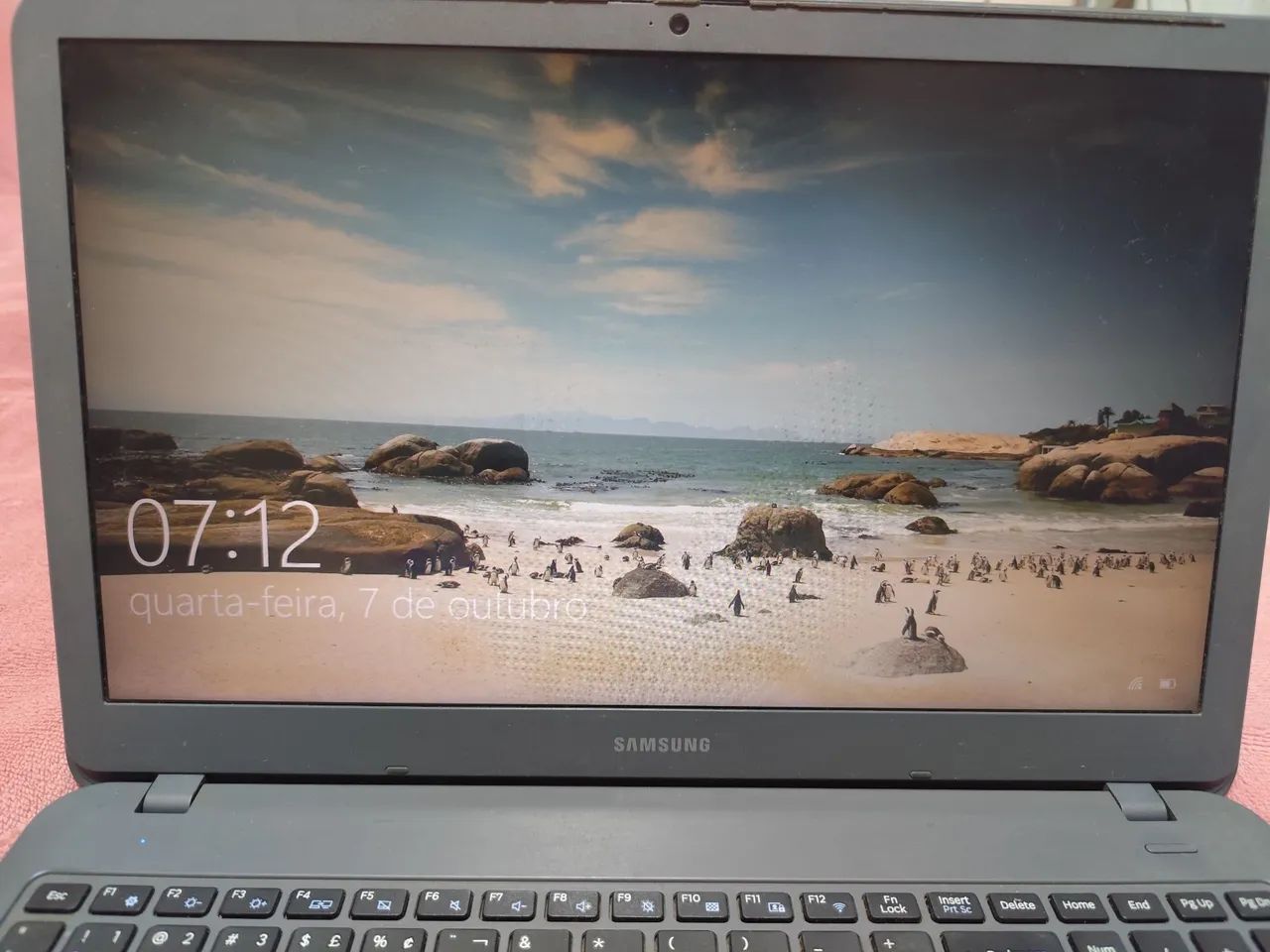 Notebook Samsung E30 - muito conservado e pouco usado