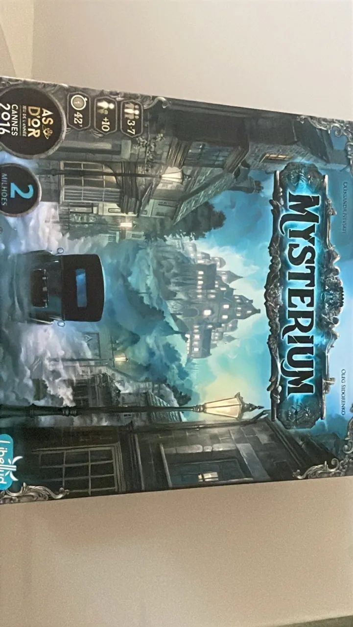 Vendo jogo de tabuleiro Mysterium.