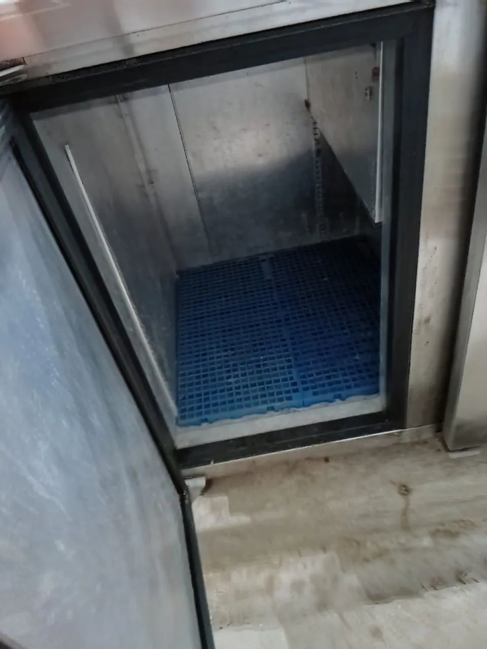 Balcão Refrigerado De Encosto Em Inox 2,00m  - Foto 4