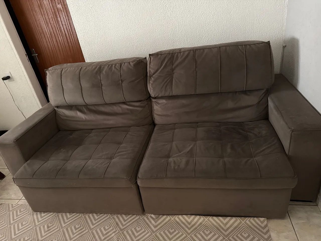  Sofá Confortável - Ótimo Estado e Pronto para Uso - Foto 2