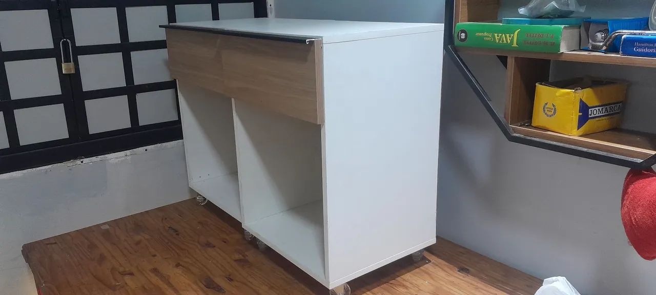 Criado-mudo,  Mesa de Cabeceira com rodízios e gaveta. O PAR. - Foto 4