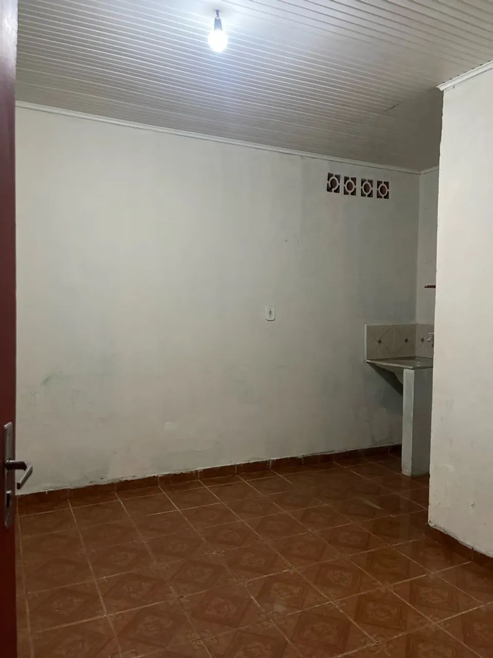 Alugo apartamento 