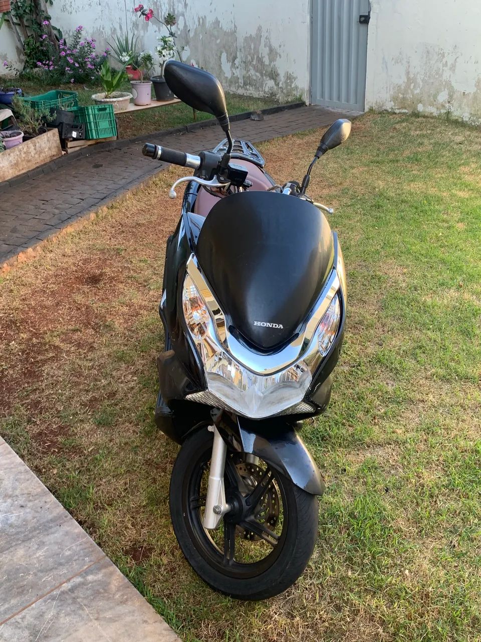 Vendo pcx 2015 extra  - Foto 2