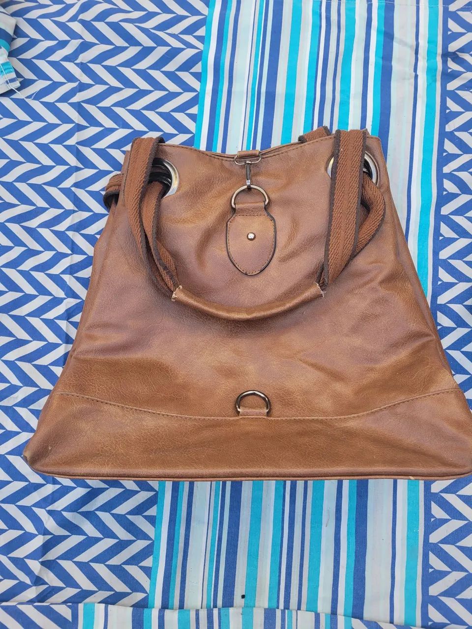 Duas Bolsas Femininas - Marrom e Preta, Ótimo Estado