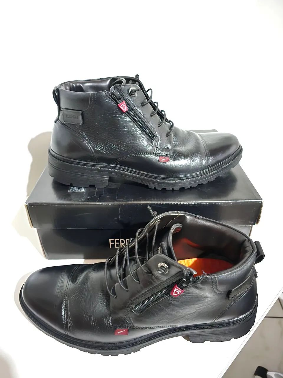 Bota Ferracini em couro legítimo tamanho 41 - Foto 3