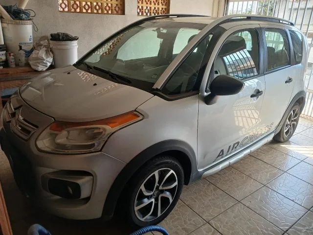 Citroën Aircross AIRCROSS GLX 1.6 Flex 16V 5p Aut. 2013