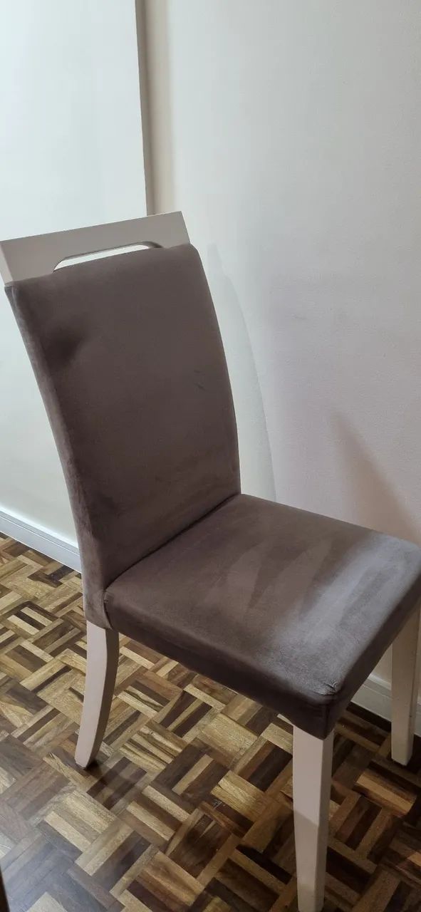 Linda mesa de jantar com tampo de vidro - Foto 3