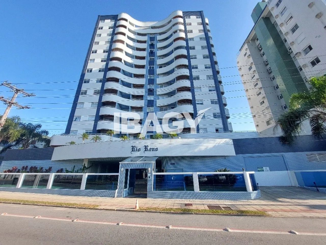 Excelente Apartamento 3 dormitório(s) em Córrego Grande - Florianópolis