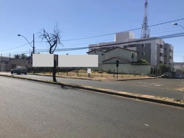Terreno Padrão em Uberlândia