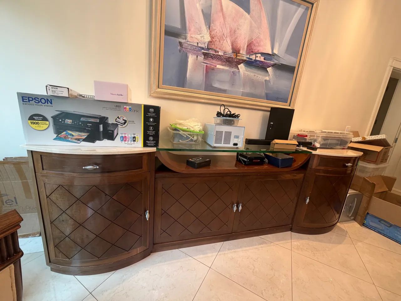 Buffet / Aparador com Tampo em Mármore e Prateleira de Vidro - Design Sofisticado - Foto 4