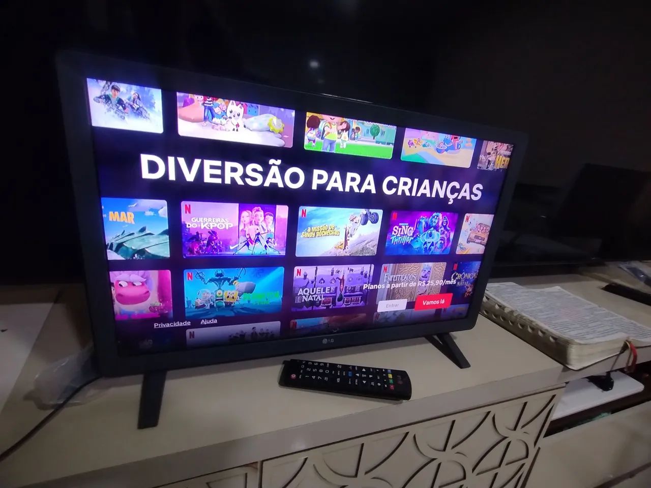 TV LG SMART 24 POLEGADAS PERFEITA  - Foto 4