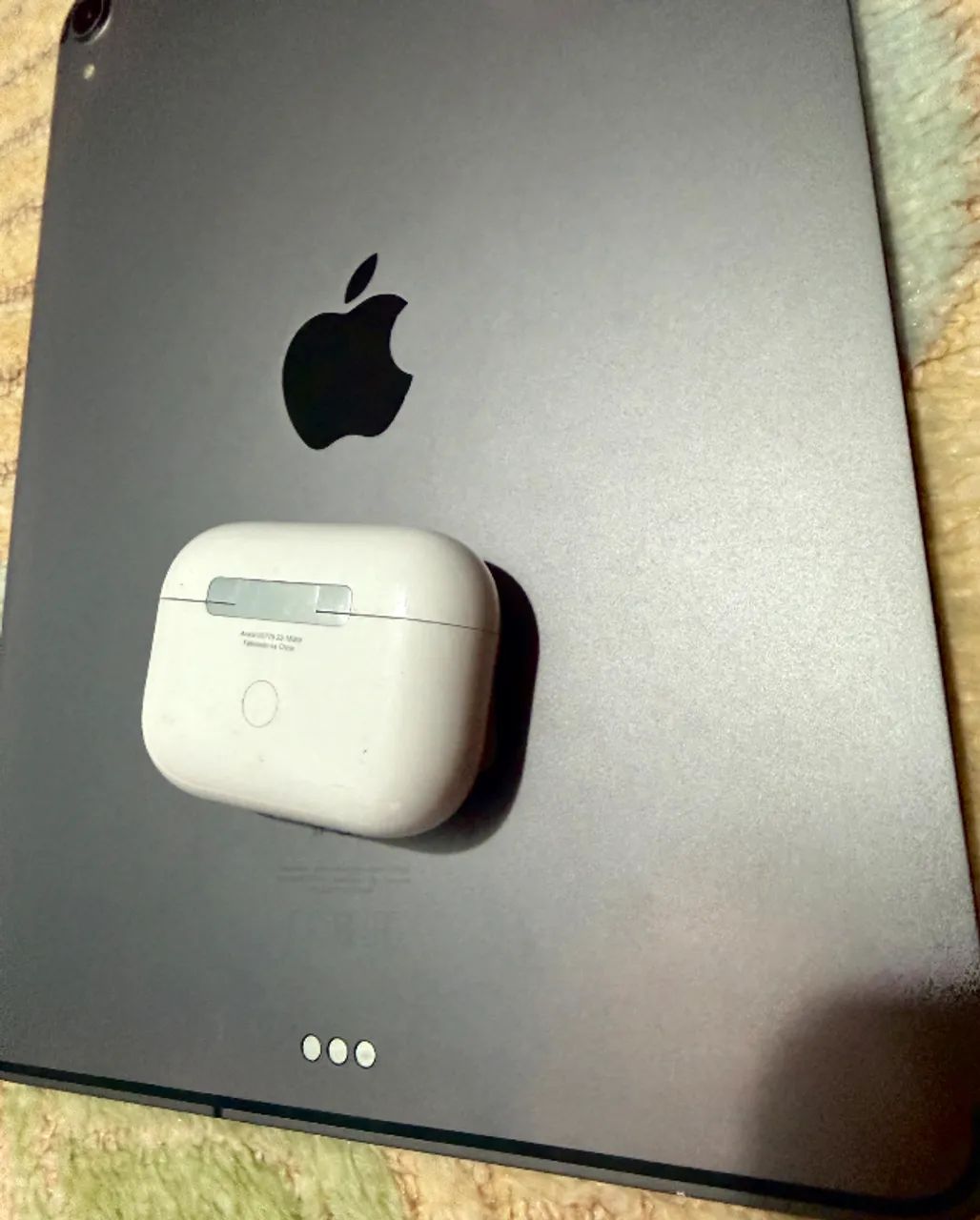 iPad Pro 11inch 1-TB  Chip CELULAR - Foto 2