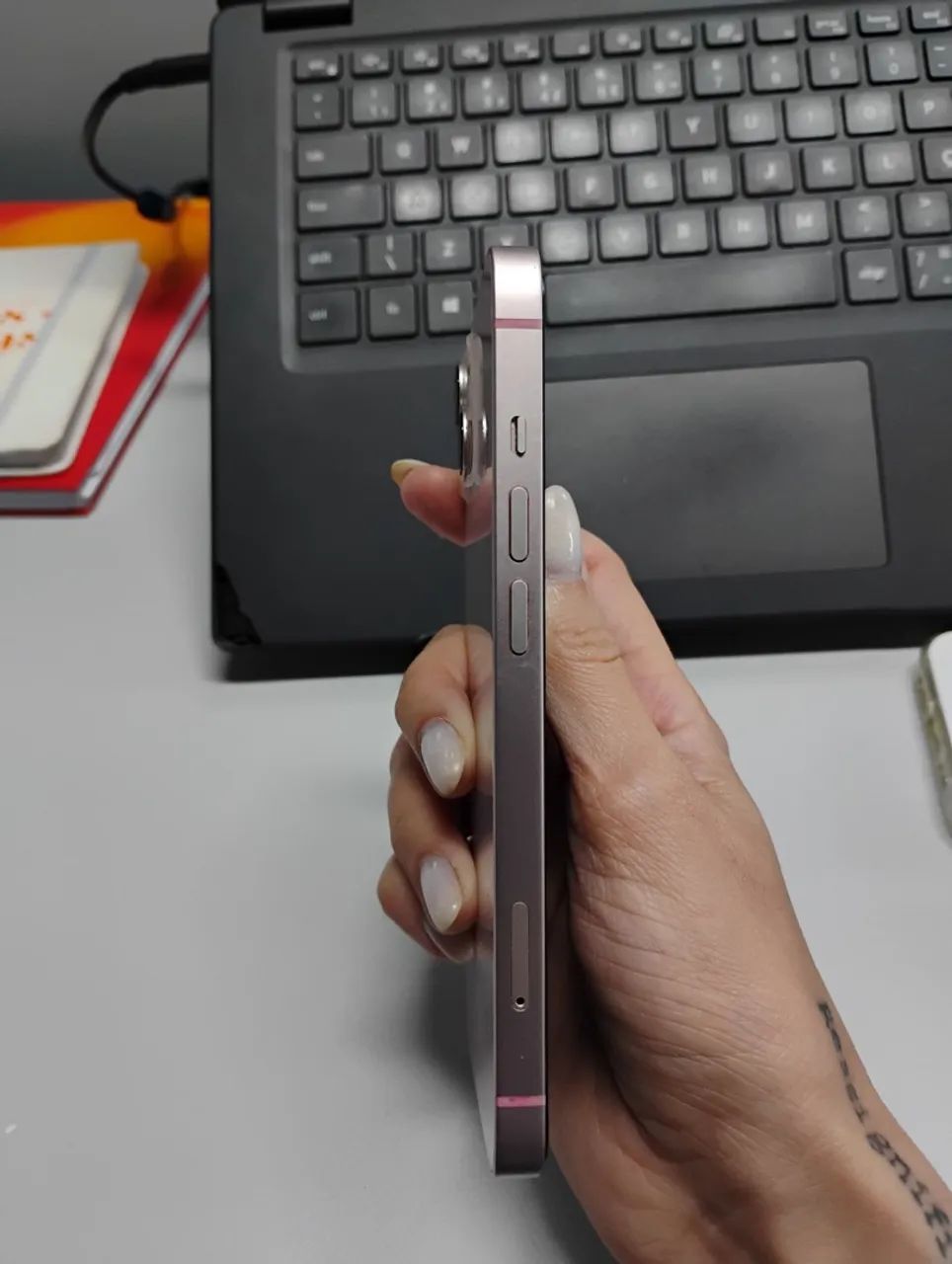 IPHONE 13 - 128 GB - Foto 3