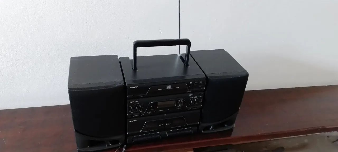 Radio  sharp  só está funcionando o radio 