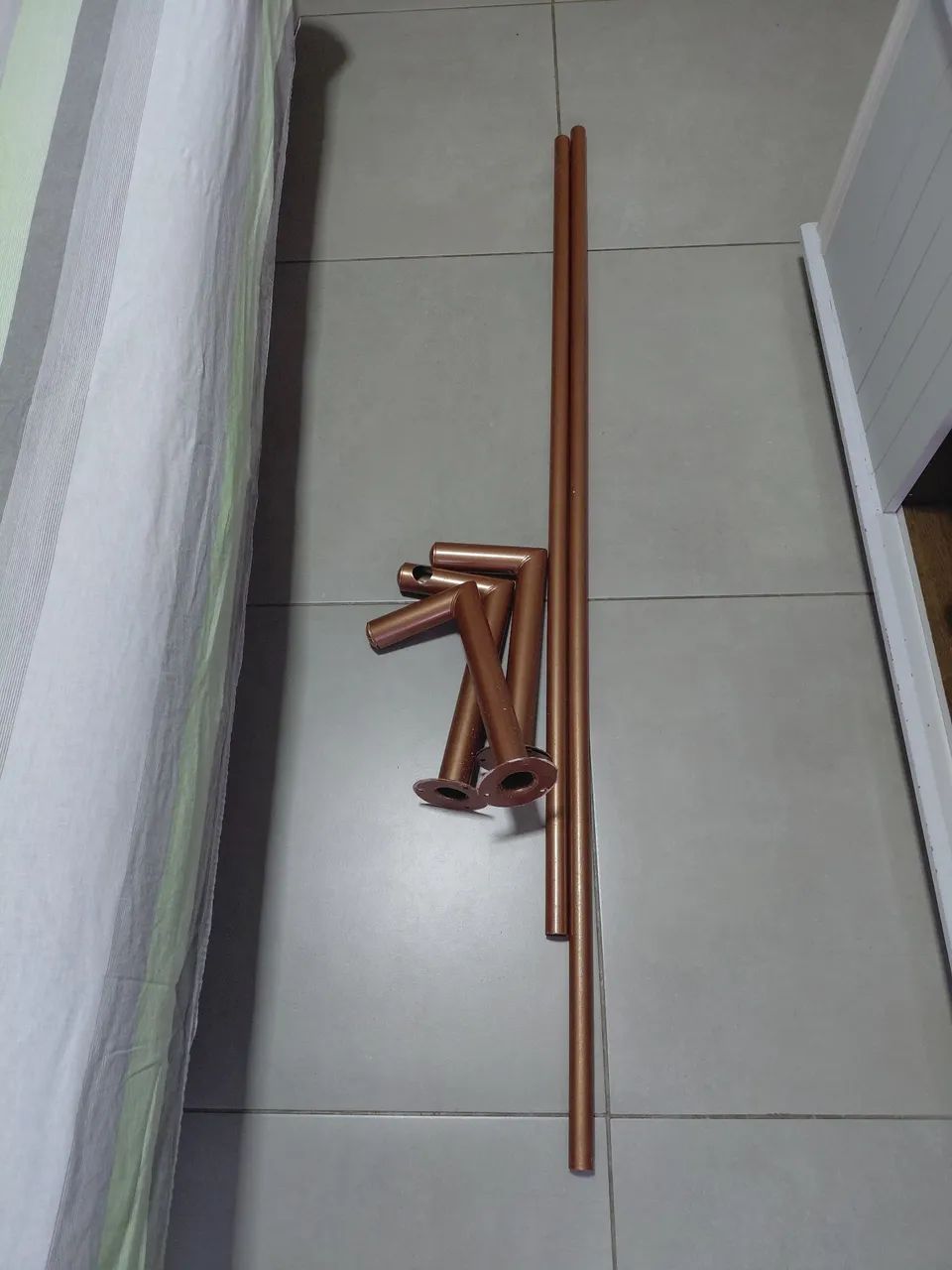 Arara expositores de parede rose gold 2,70m - Foto 2